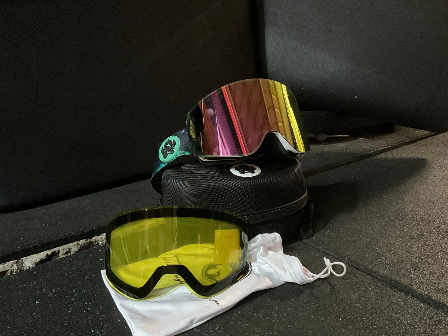 Iconyx 🐾 | Large frameless | Blue and Green | includes bonus lens | switch lock magnetic