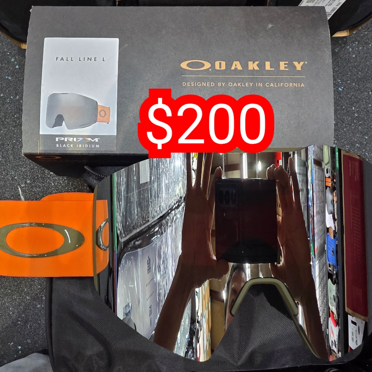 Oakley goggles FALL LINE M or L or XL size
