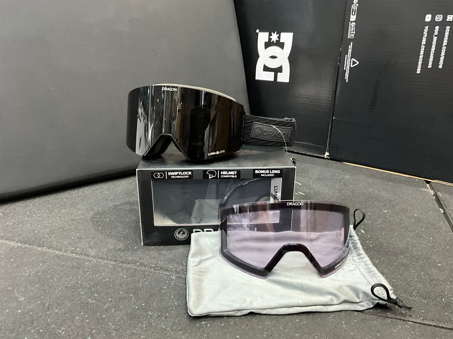 Dragon - RVX MAG | Luma lens | Black or Black & White | Swift-lock magnetic system |Bonus lens