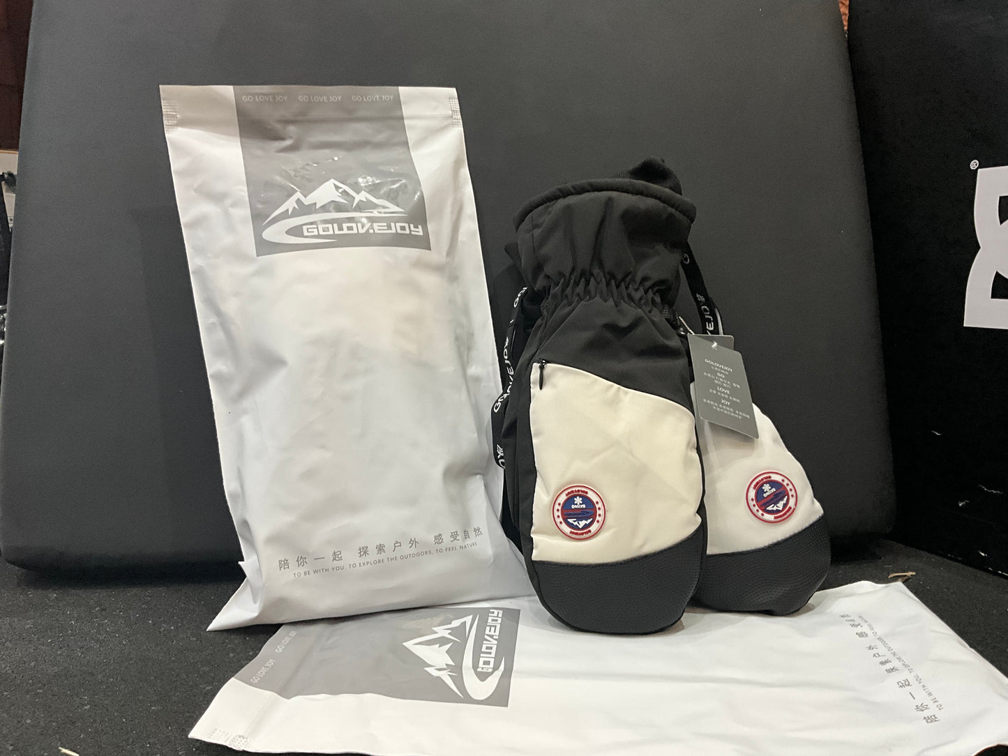 GOLOVEJOY Entry level Gloves Large and Medium