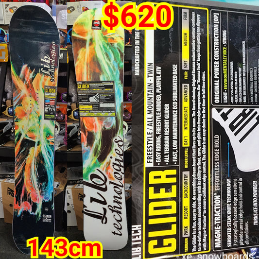 Lib Tech Ladies GLIDER snowboard 143cm 2022 model - a ladies skate banana.